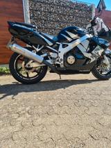 Honda CBR900 Fireblade SC 33 - HONDA 1996 CBR 900