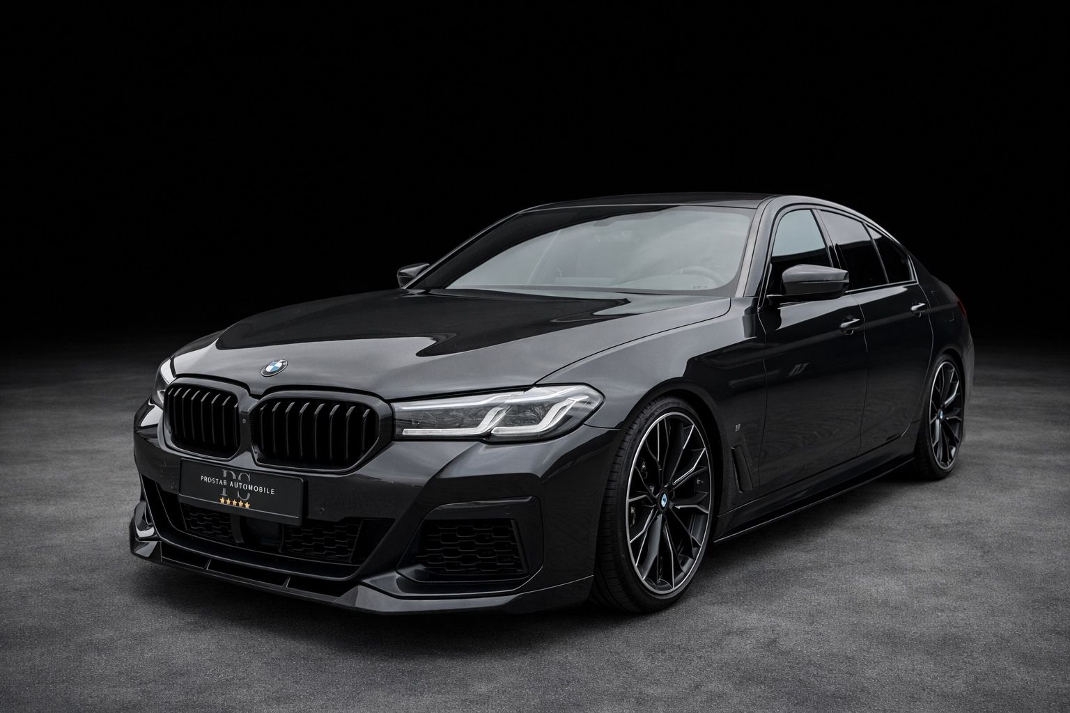 BMW M550i Lim. Xdrive *Aero*Carbon*360Kam*Perf.Aga*