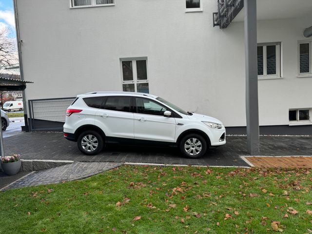 Ford Kuga 2,0 TDCi 4x4 120kW  PowerSh