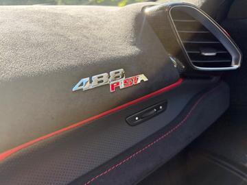2019 Ferrari 488 PISTA 缩略图 20