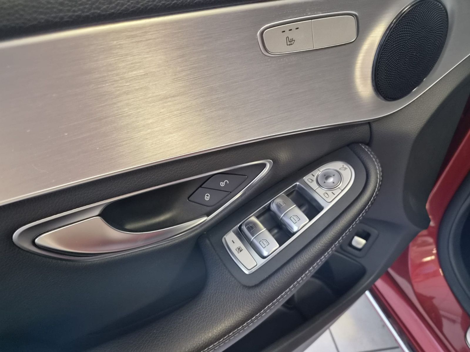 Fahrzeugabbildung Mercedes-Benz C 180 T-Modell CGI / LED / Kamera / GARANTIE