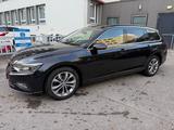 Volkswagen Passat Business 4Motion MATRIX-STANDH.-1-HAND - VW Passat Variant Gebrauchtwagen in München