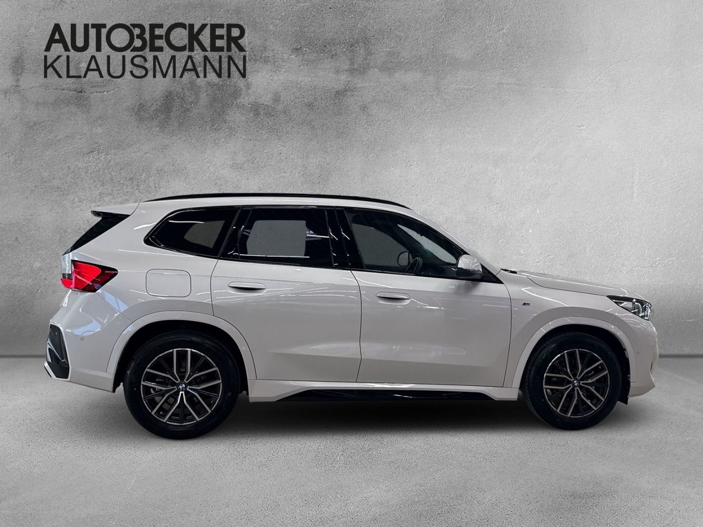 BMW X1 xDRIVE 20d M SPORT AUTOMATIK 18''NAVI AHK LE foto 4