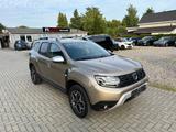 Dacia Duster II Adventure 4WD LED-NAVI-DAB-KAM-1.HAND - Dacia Duster Gebrauchtwagen in Hamburg