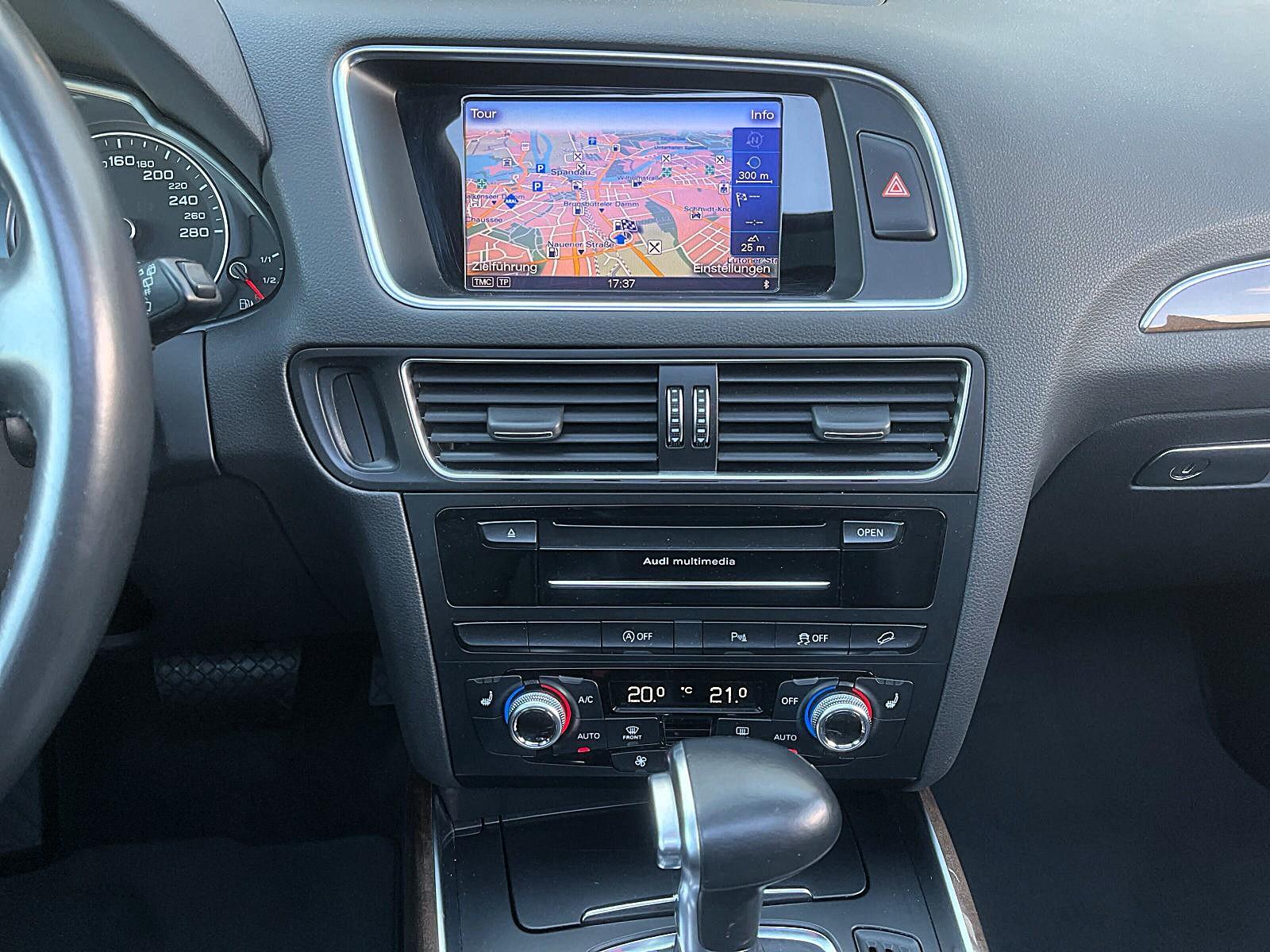 Audi Q5 2.0 TFSI S-tronic quattro XENON PANO NAVI RFK