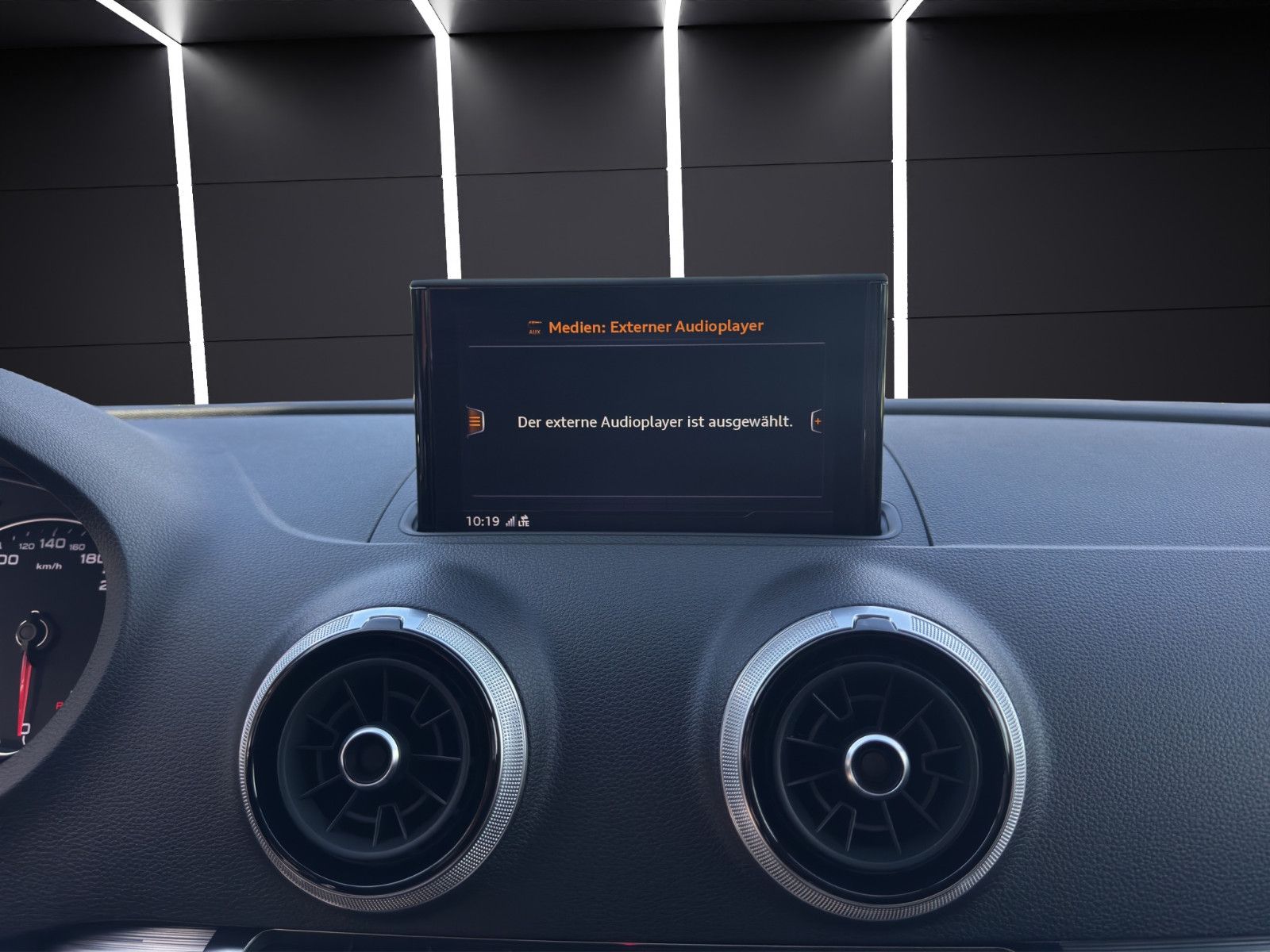 Fahrzeugabbildung Audi A3 Sportback sport/Navi/Shz/Pdc/Tempomat/1.Hand