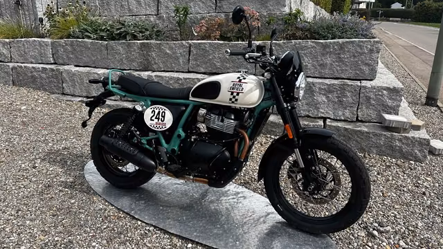 Royal Enfield BEAR 650 Windschild! Neuwertig