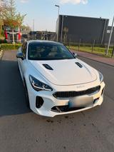 Kia Stinger 366PS Bj2023 - gebrauchte Kia Stinger aus dem Jahr 2023