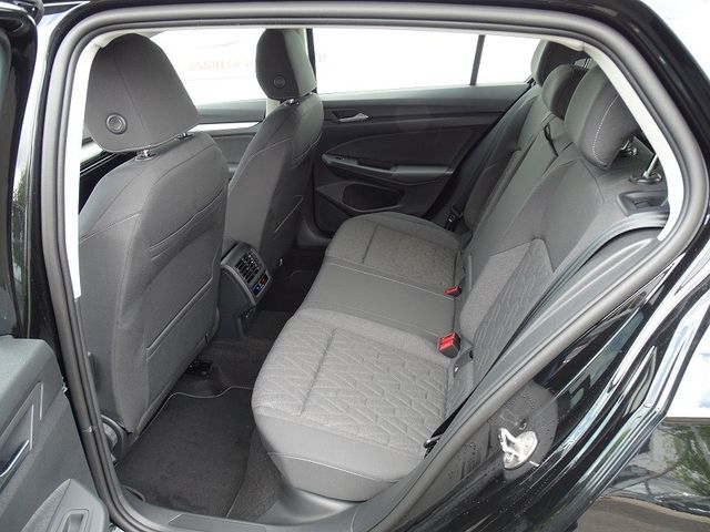 Golf 1.5 eTSI DSG Life / Business Premium