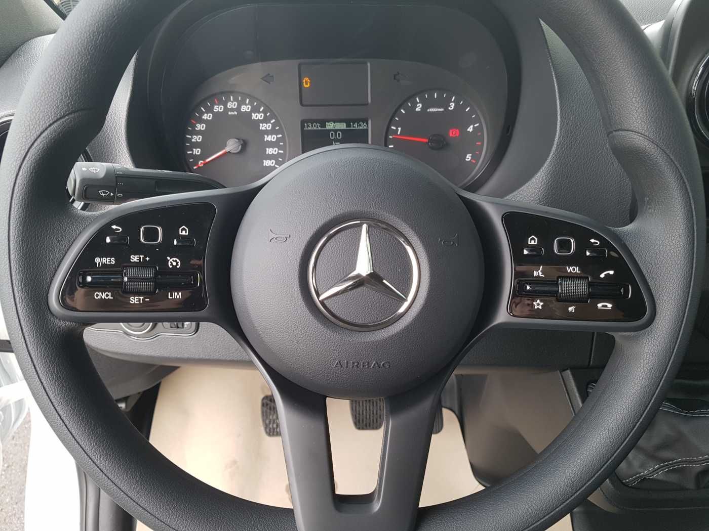 Fahrzeugabbildung Mercedes-Benz Sprinter 317 CDI DoKa 3665 Klima Stdheiz MBUX