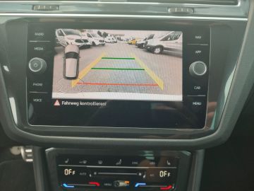 Volkswagen Tiguan - 11