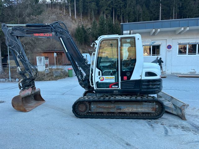 Takeuchi TB290 Powertilt