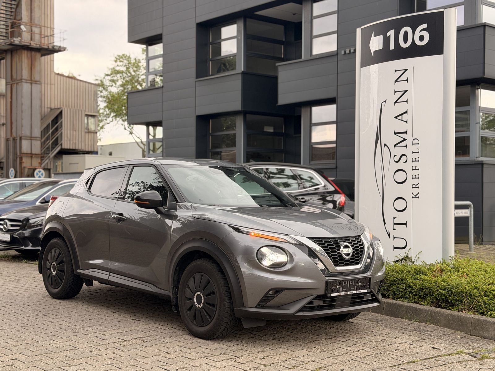 NISSAN Juke