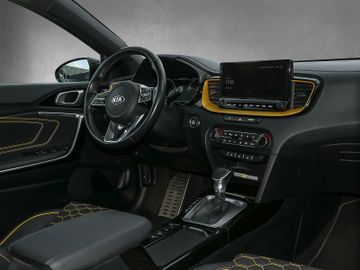 KIA XCeed - 8