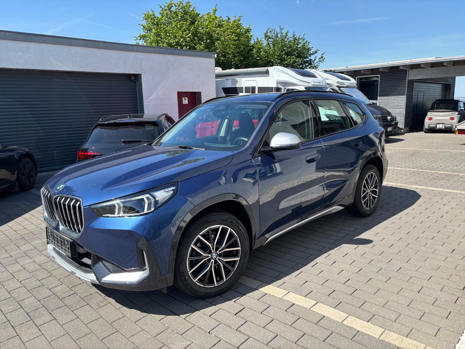 BMW X1 18 d sDrive xLine Leder AHK - LED -
