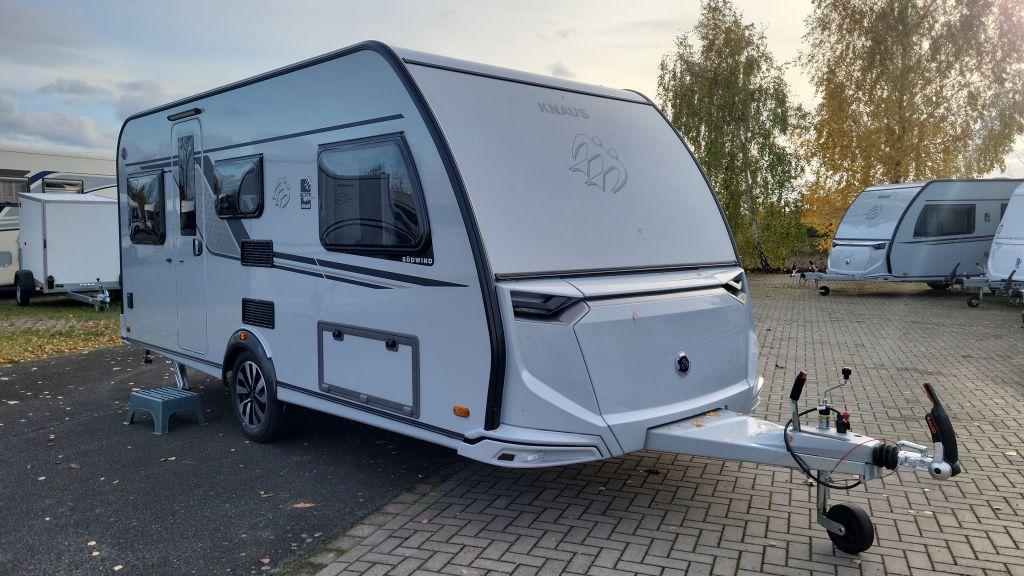 Knaus Südwind 460 EU Black Selection