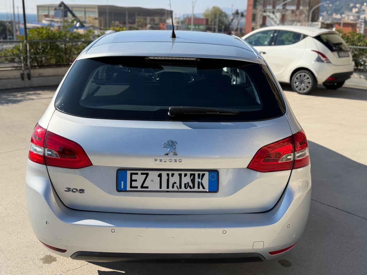 Peugeot 308 2015 — photo 5