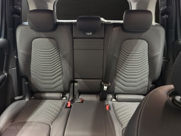 Mercedes GLB 180 - 7