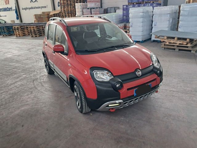 Fiat Panda 1.0 FireFly S&S Hybrid City Cross