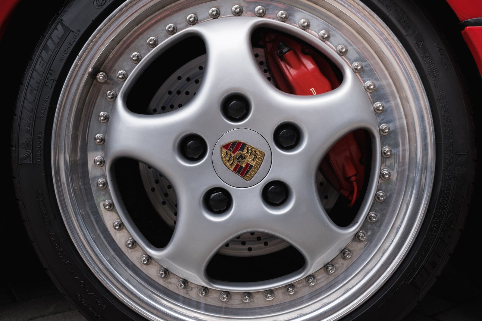 Fahrzeugabbildung Porsche 964 WTL Coupe-Lotec Biturbo-APCarDesign checked!