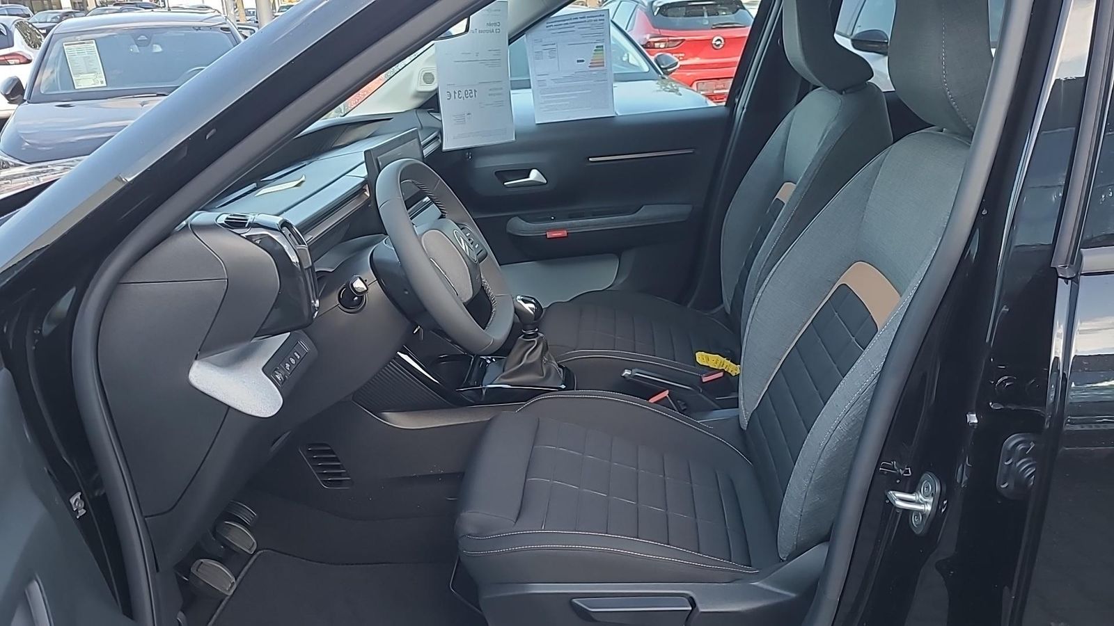 Fahrzeugabbildung Citroën C3 Aircross Plus+Wenige KM+PDC+LED+AWR+ACC+DAB