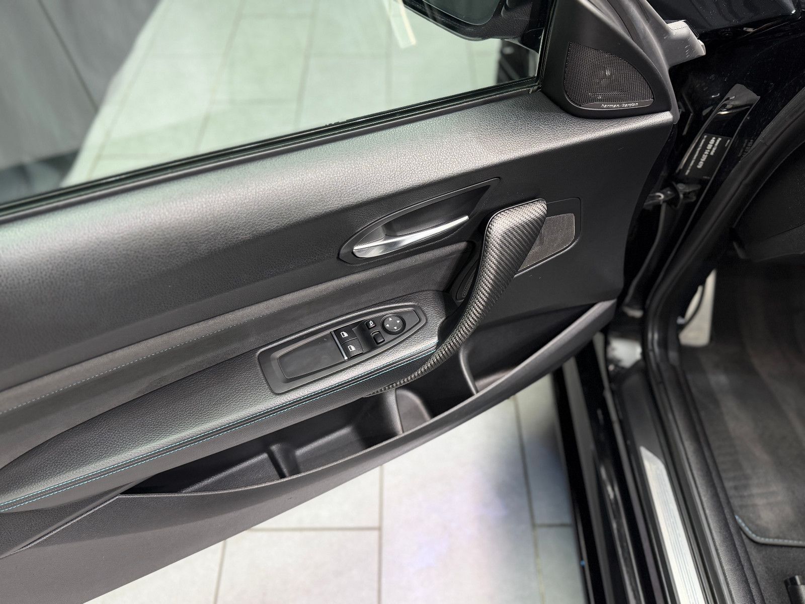 Fahrzeugabbildung BMW M2 Coupe |HJS|H/K|M-PERFORMANCE|H&R