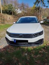 Volkswagen Passat GTE Variant R-Line | IQLight | DCC - Volkswagen Passat in Bonn