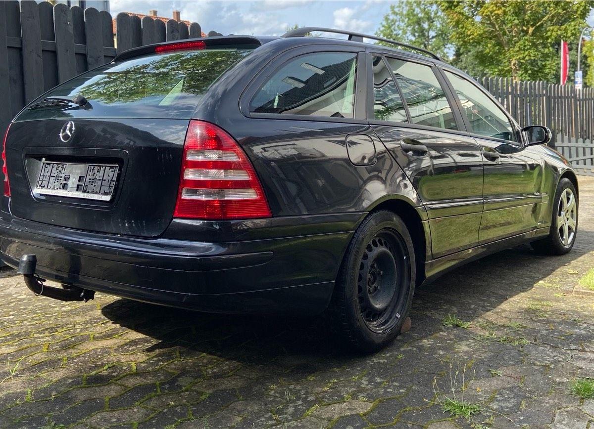 Mercedes-Benz C220 2006 — engine 150 HP (110kW)
