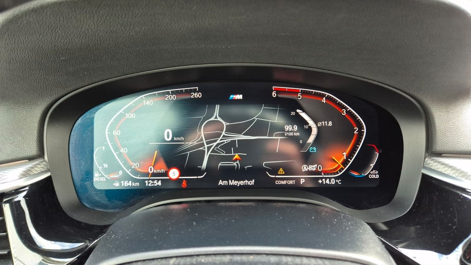 Fahrzeugabbildung BMW 530D XDRIVE M SPORT H&K MEMORY HUD KAM PANO AHK
