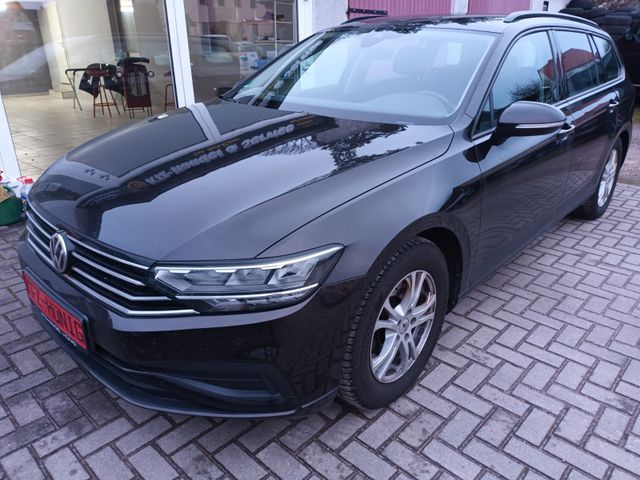 Volkswagen PASSAT VARIANT 1.5 TSI LED+AHK+ACC+PDC+WR !!