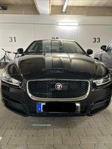 Jaguar XE 20d 180PS AWD Portfolio Automatik Portfolio - Jaguar XE in Köln