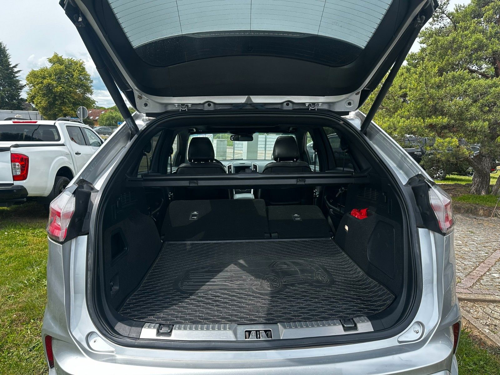 Fahrzeugabbildung Ford Edge ST-Line 4x4 Navi / Pano / T.Leder/ Sitzhzg