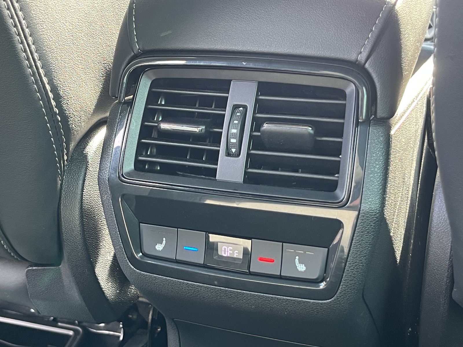 Fahrzeugabbildung SKODA Kodiaq Sportline 4x4*SHZ*LHZ*NAVI*AHK*ACC**