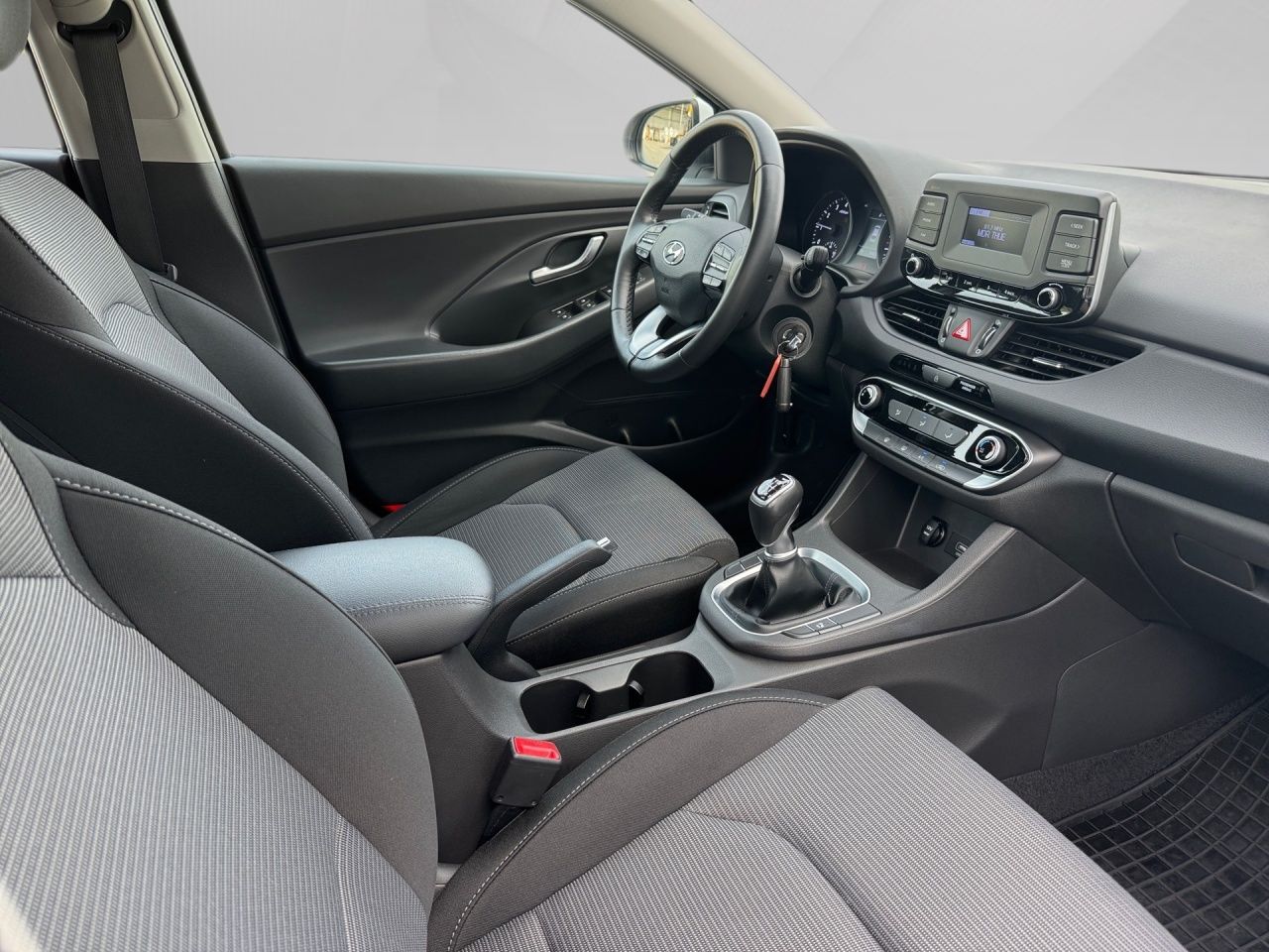 Fahrzeugabbildung Hyundai i30 1.0 T-GDI TEMPOMAT*KLIMA*DAB*ZV*BT*USB*ARMLE