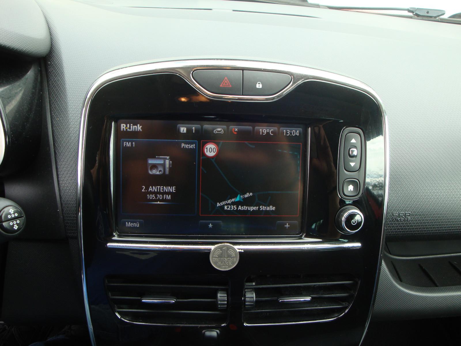 Renault Clio 2015 — photo 13