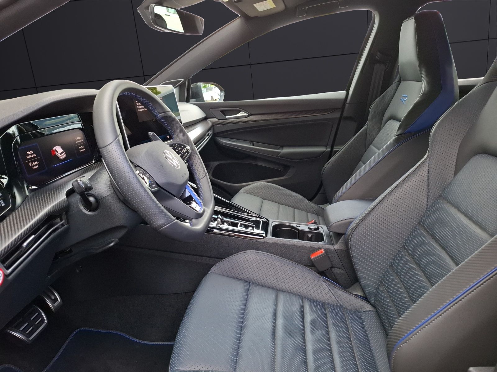 Fahrzeugabbildung Volkswagen Golf VIII R Performance Black-Edition Matrix Har