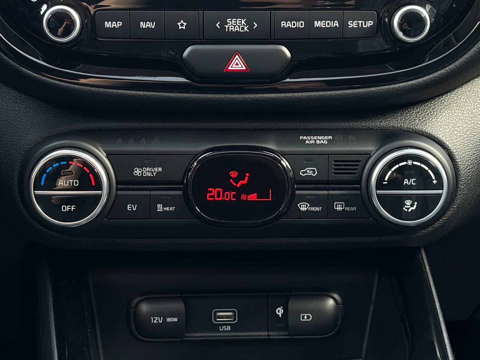 Fahrzeugabbildung Kia e-Soul Spirit 64kW ACC H&K NAV CAM Wärmepumpe