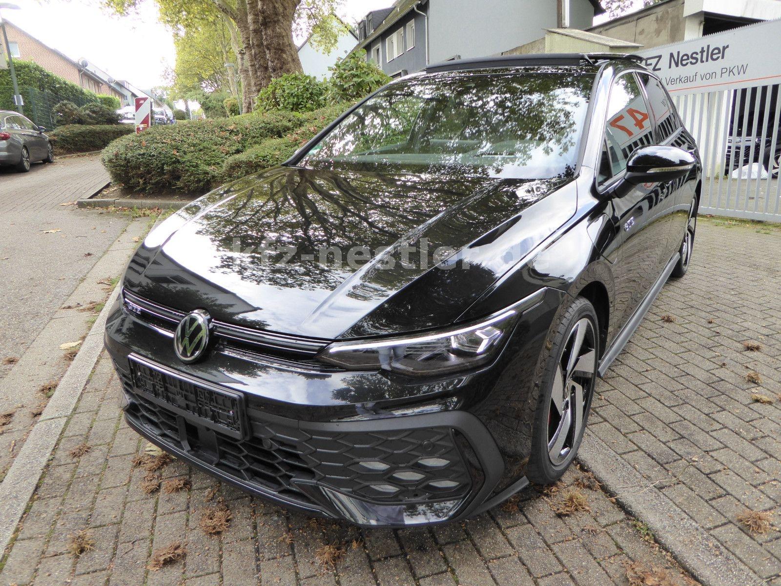 Volkswagen Golf GTE Leder/Pano/AHK/HUD/18Zoll/Matrix/DCC