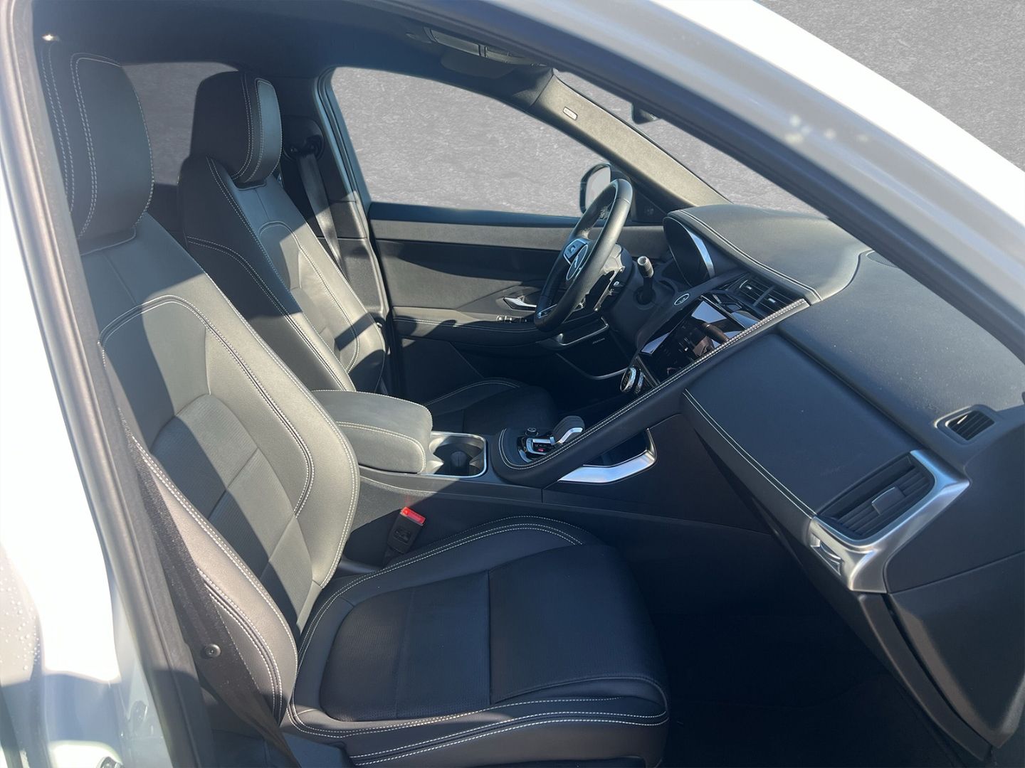Jaguar E-Pace D165 R-Dynamic SE *20''Alu*WinterPaket* imagem 3