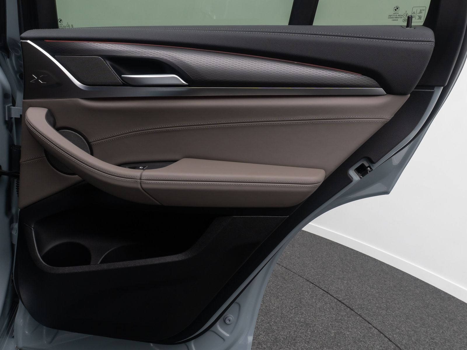 Fahrzeugabbildung BMW X4 M Competition HUD H/K DAB Komfort Alarm 21Zol