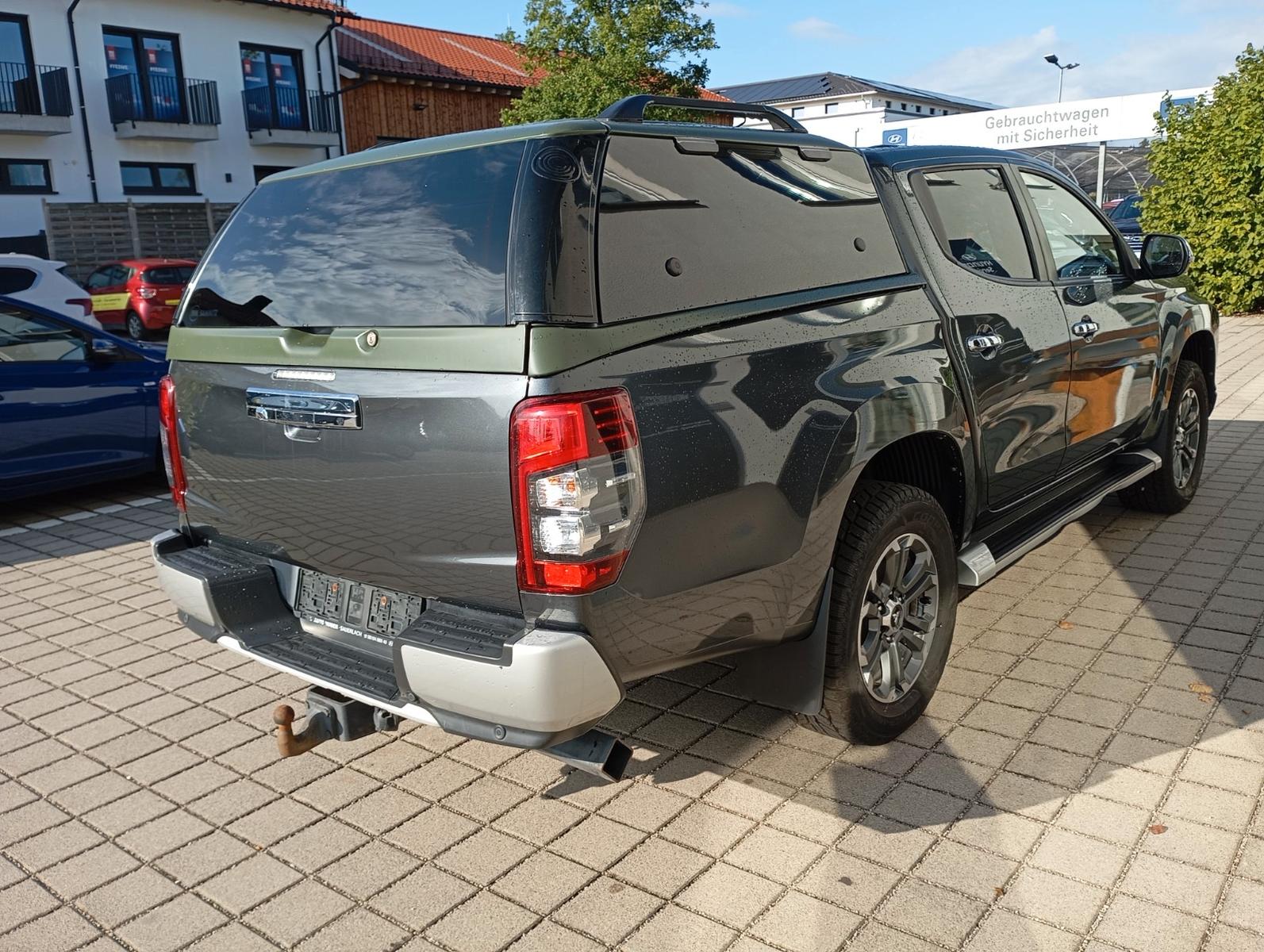Mitsubishi L200 Top 2.3 Diesel Doppelkabine 4WD A/T