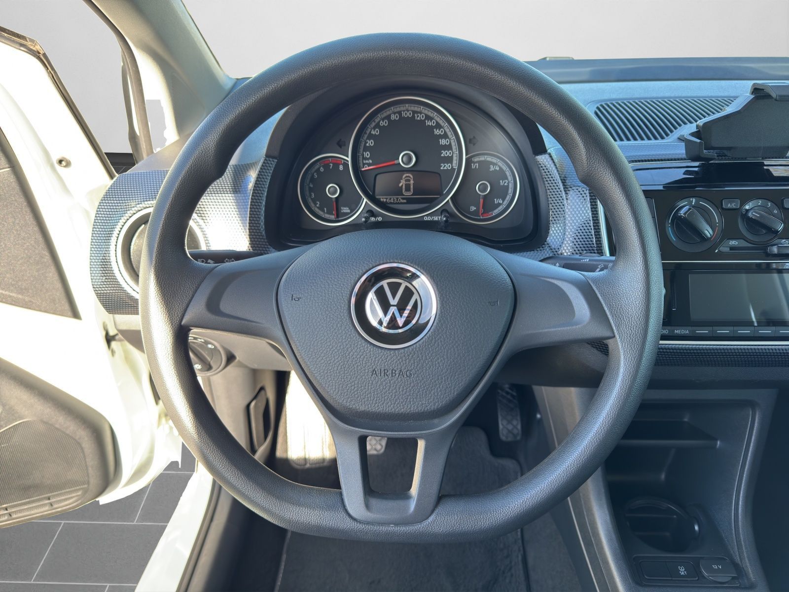 Volkswagen up! - Bild 10