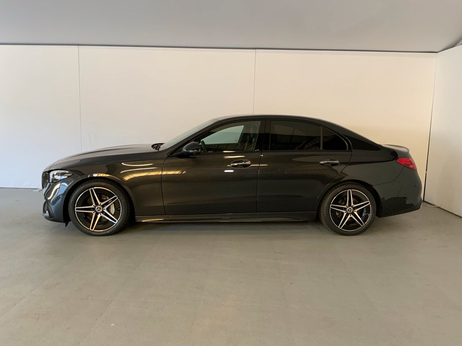 Mercedes-Benz C 220 d AMG Premium AHK Night 360°Kam Sound Burm imagem 3