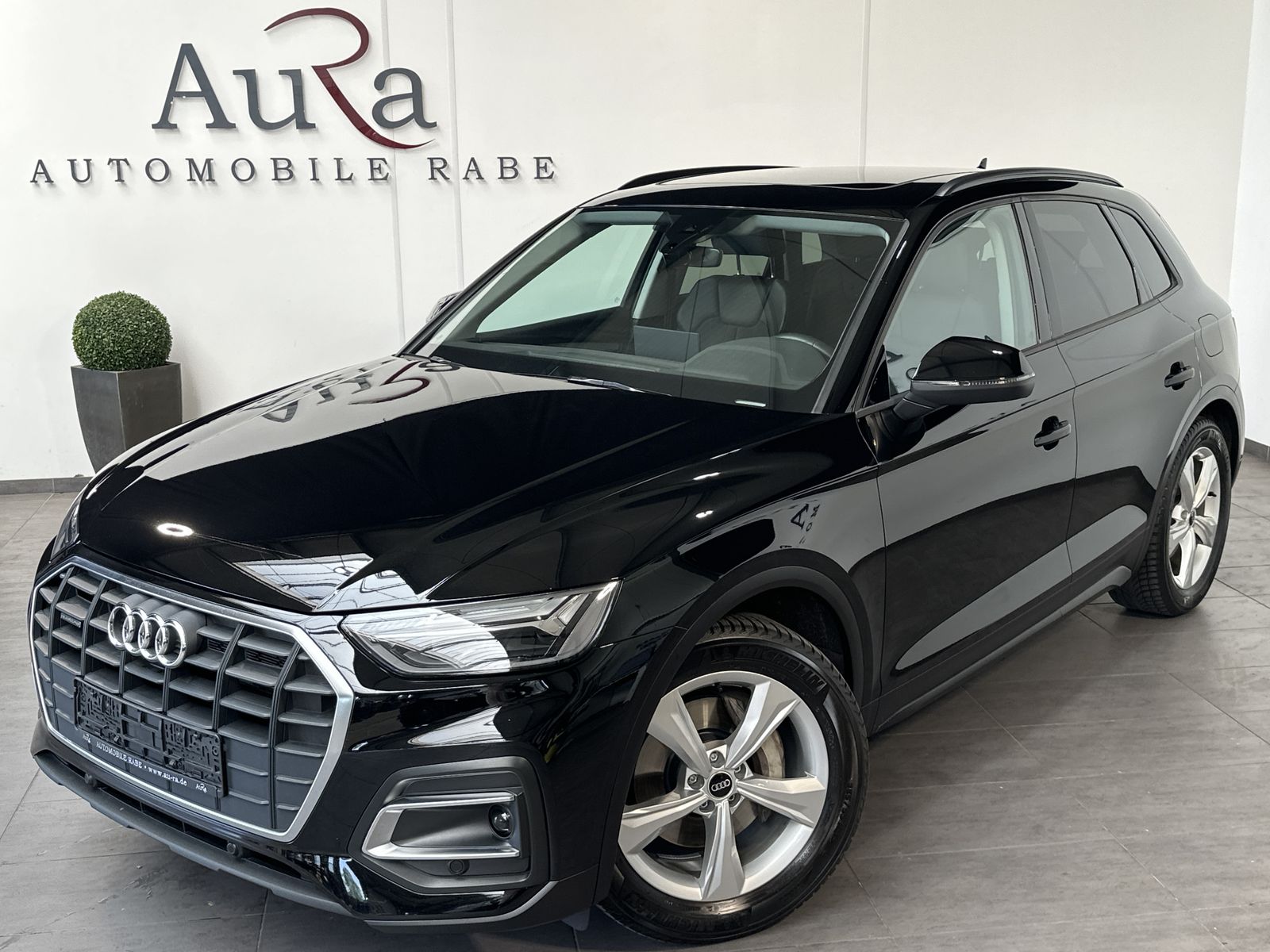 Fahrzeugabbildung Audi Q5 50 TFSIe Quattro NAV+LED+AHK+PANO+LUFT+VCOCK