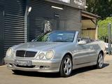Mercedes-Benz CLK 200 KOMPRESSOR Avantgarde *AHK*NAVI*KLIMA* - Mercedes-Benz CLK 200 in München