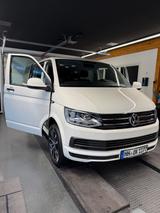Volkswagen T6 Caravelle 76000 Km - weiße Volkswagen T6 Caravelle