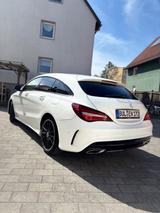 Mercedes-Benz CLA 200 Shooting Brake - - Mercedes-Benz CLA 200 Shooting Brake mit Benzin-Antrieb: Limousine, Schaltgetriebe