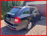 Skoda Octavia Combi AMBIENTE KLIMAAUT. SITZH. PDC AHK - Skoda Octavia aus 2011: Kombi