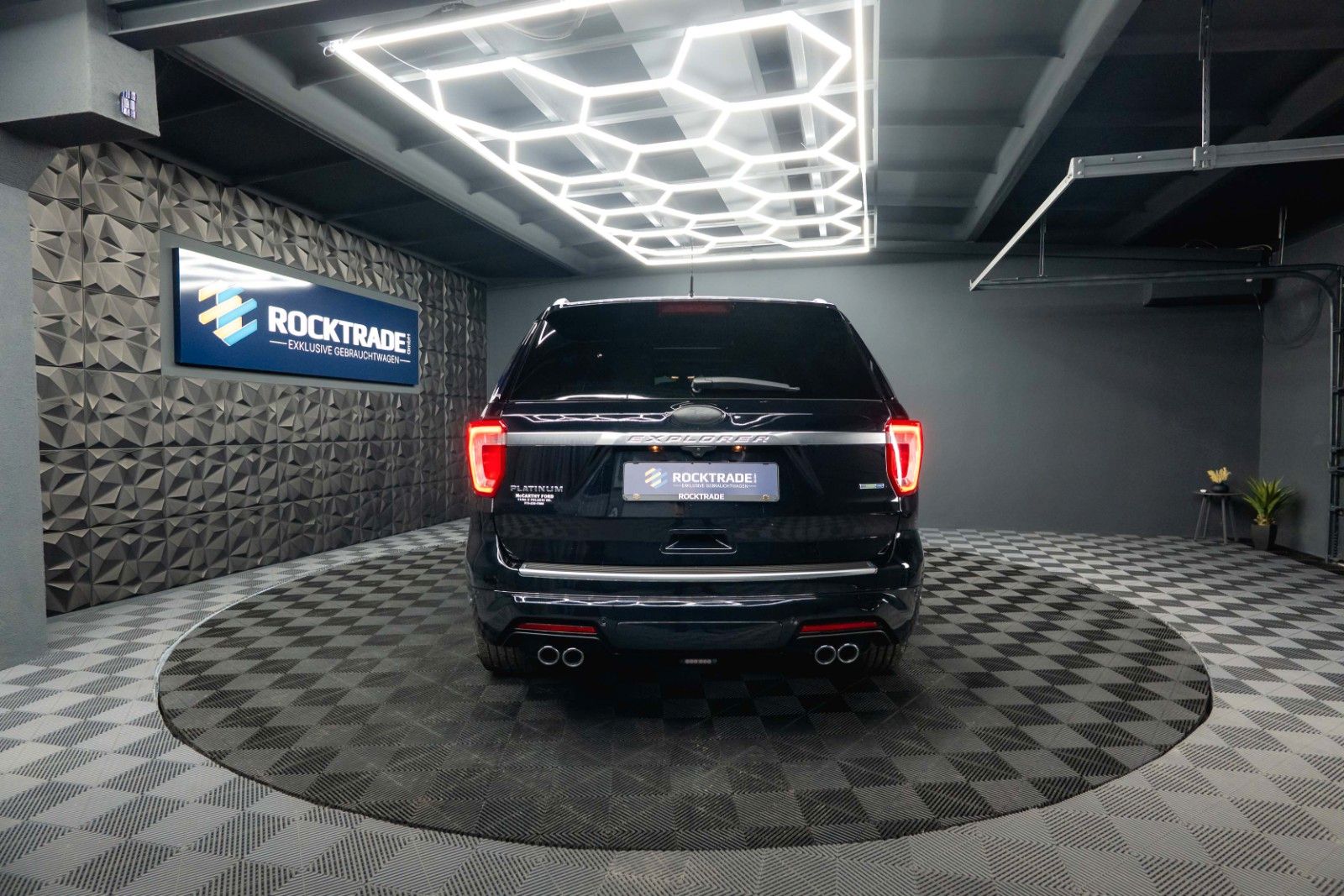 Fahrzeugabbildung Ford Explorer 3.5 V6 4x4 PLATINUM Twin-Turbo EcoBoost