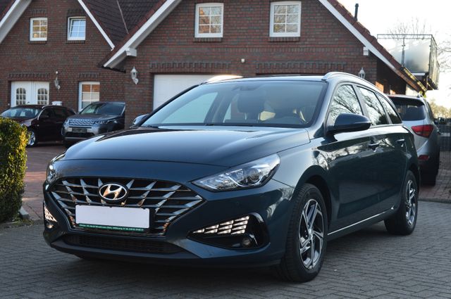 Hyundai i30 cw  Mild-Hybrid 136 PS Navi Garamtie